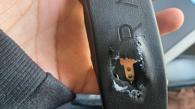 Mladíka v Kalifornii údajně téměř trefila zbloudila střela. Život mu prý zachránila sluchátka Razer