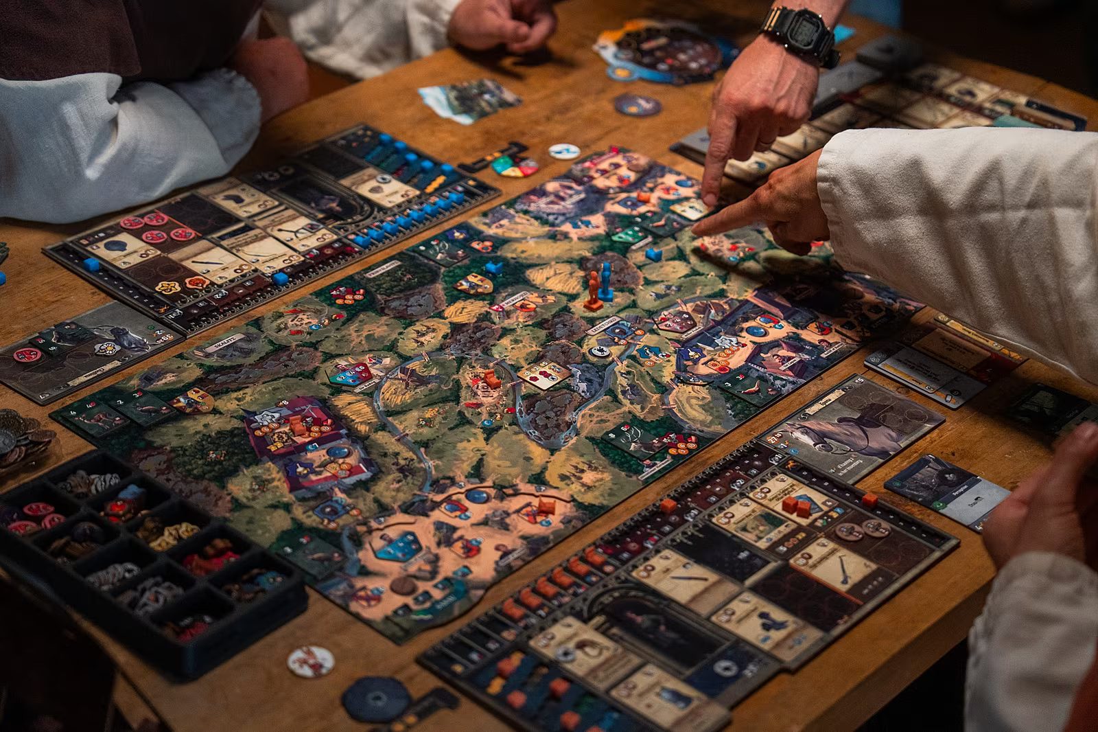 Kingdom Come na naše stoly přeci jen dorazí. Navíc od známé české dvojice