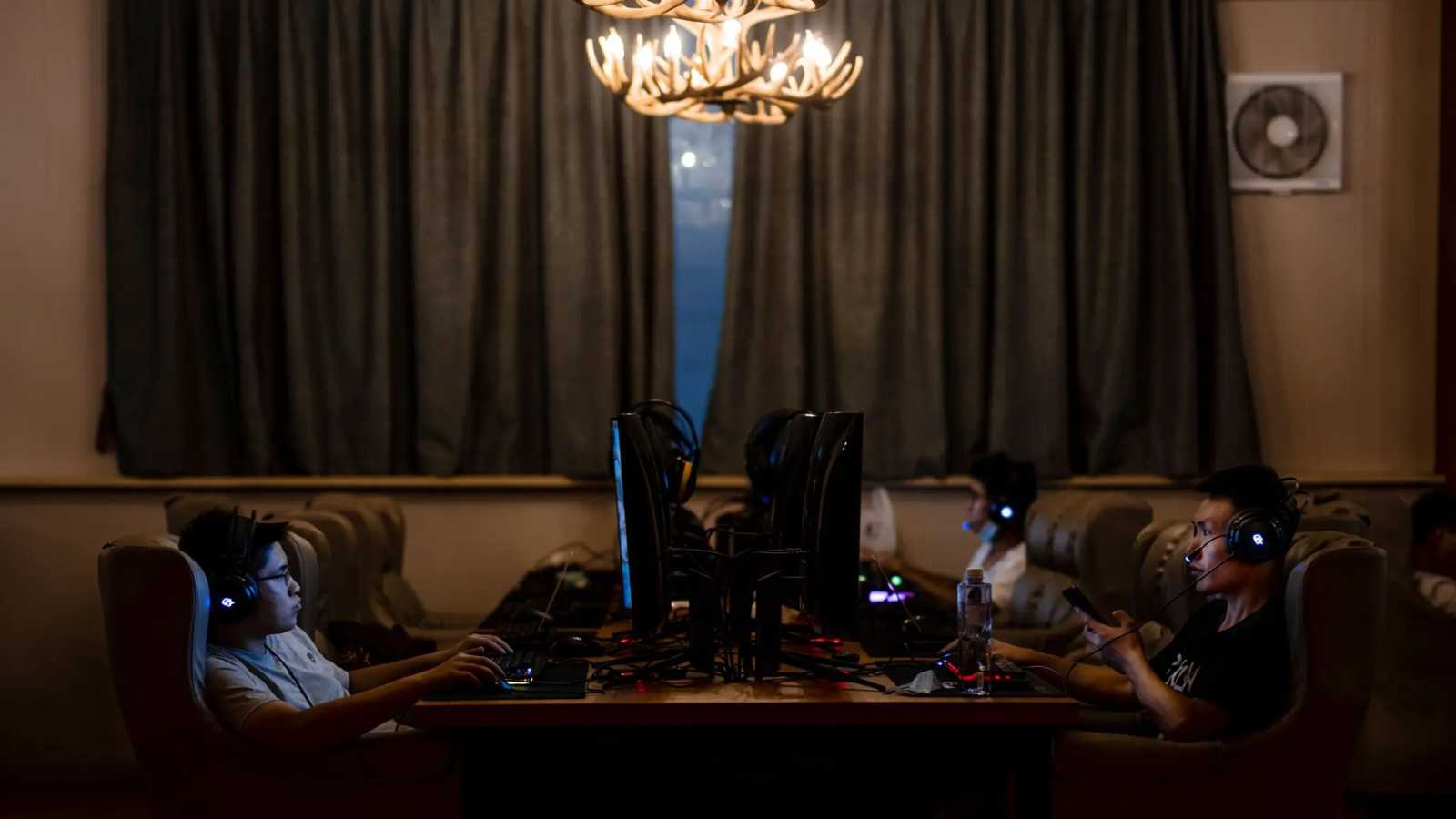 Herní průmysl ztrácí boj o pozornost. Peníze míří do krypta, sázek i OnlyFans